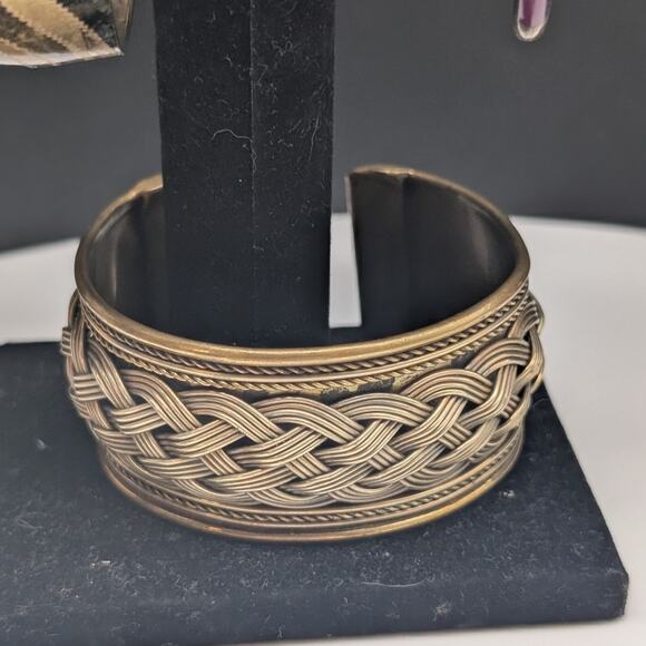 Vintage Lot of Five Brass & Mixed Metals Bracelets - Picture 5 of 6